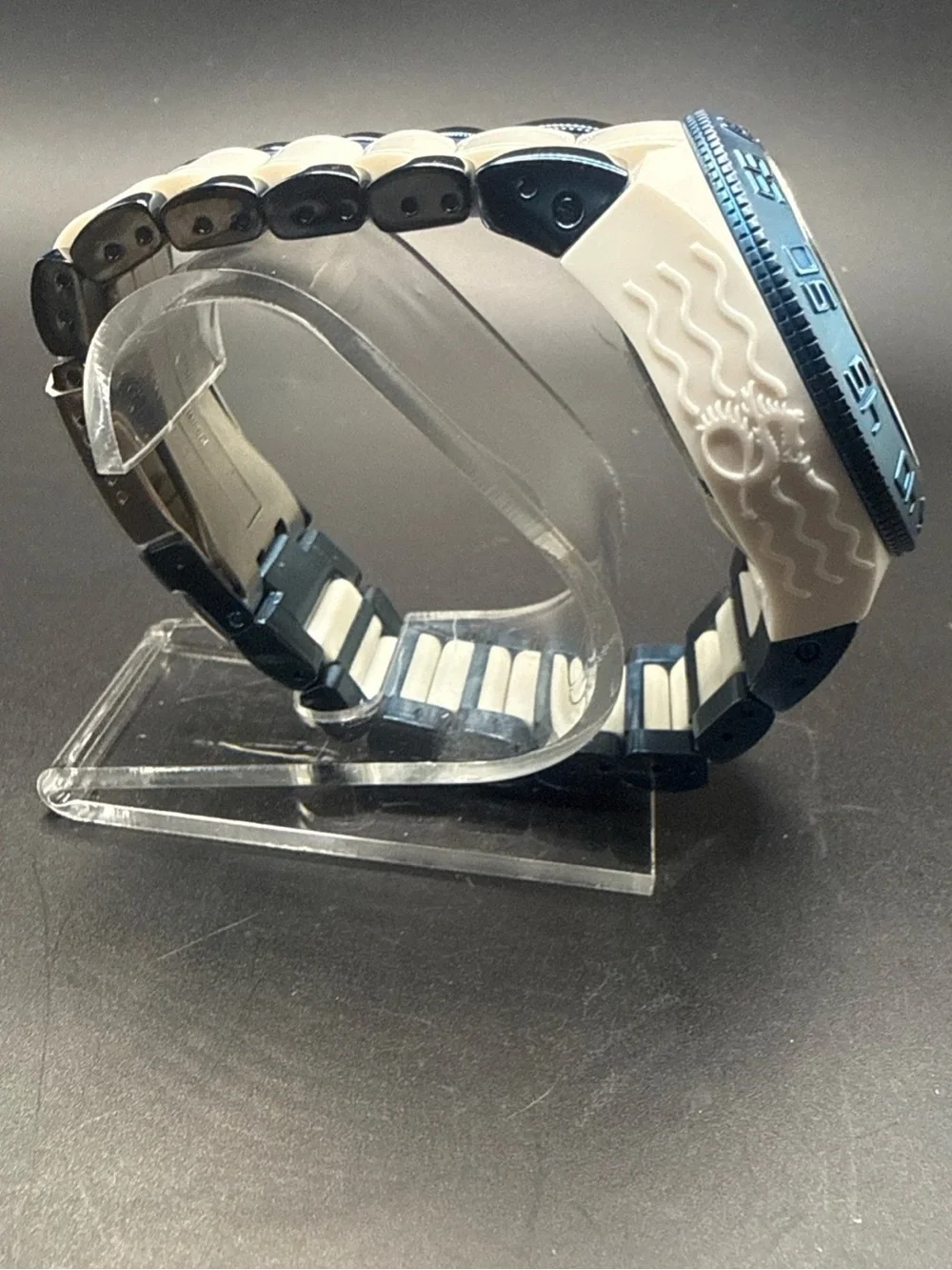 Invicta 11546 (Subaqua Artist Dragon Men's Watch) NEW BATTERY!!